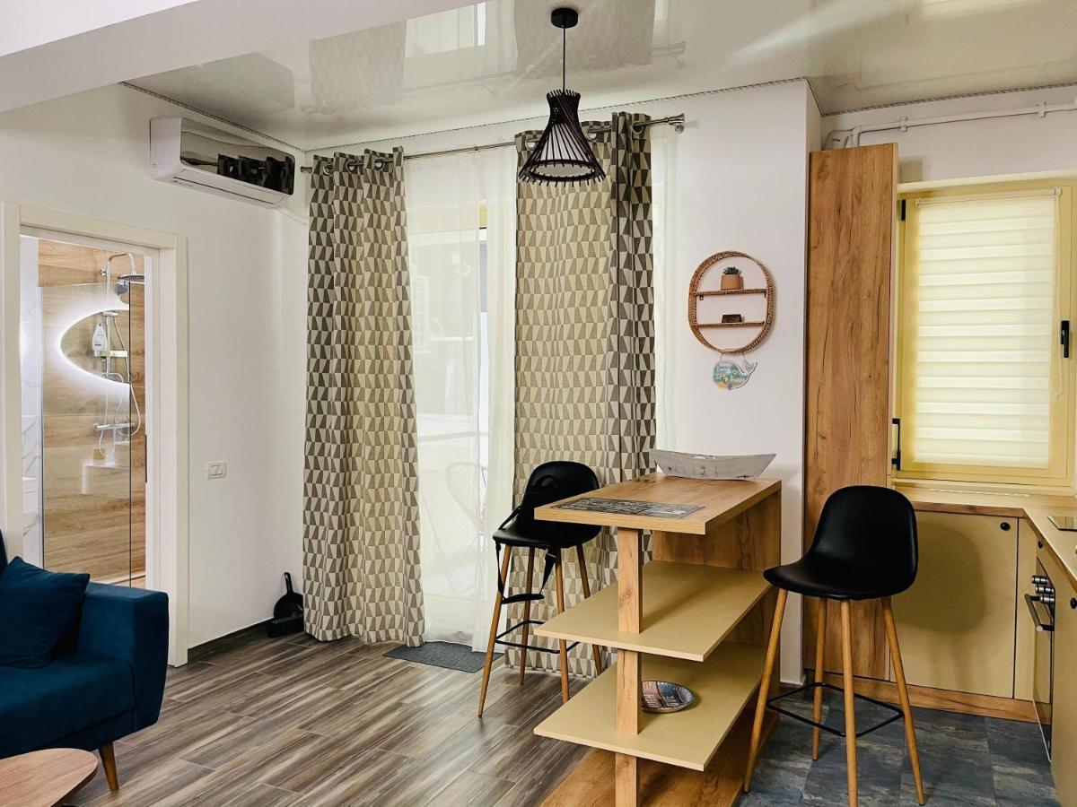 דירות Năvodari Luxury Studio - Maison 103 - Stefan Building Complex מראה חיצוני תמונה
