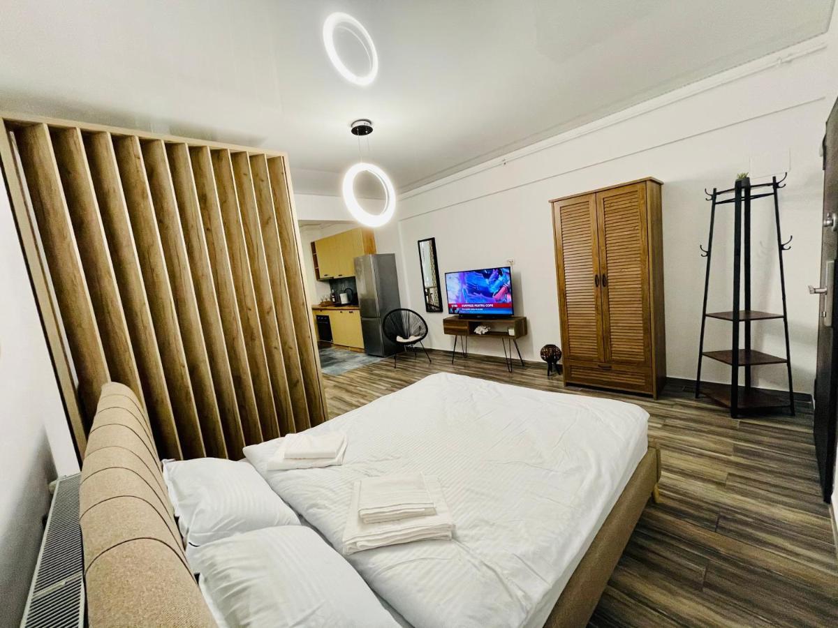 דירות Năvodari Luxury Studio - Maison 103 - Stefan Building Complex מראה חיצוני תמונה